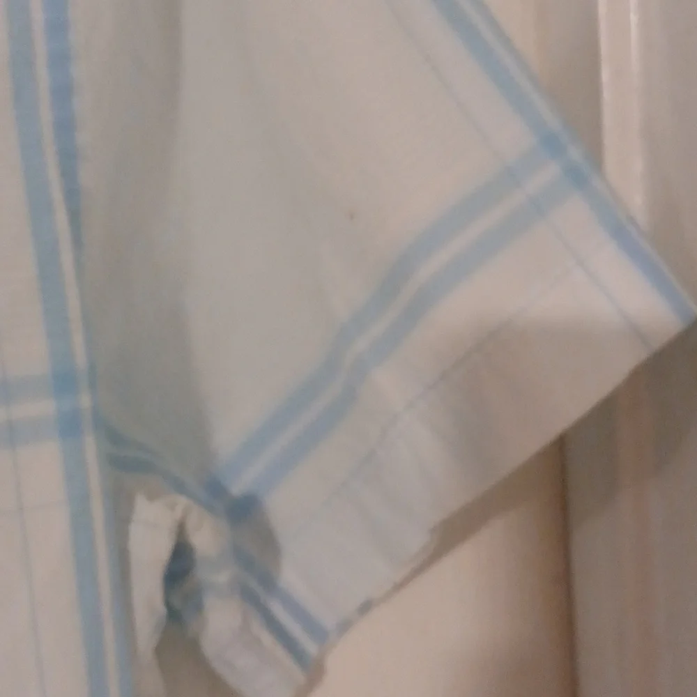2 Calvin klien button-up